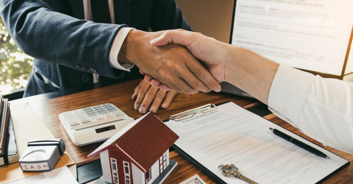 House Registration - Signing documents