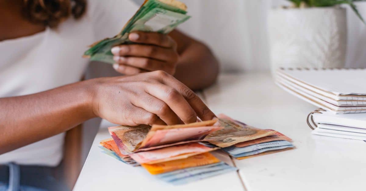 Cash handling and financial management at Axio Projects.